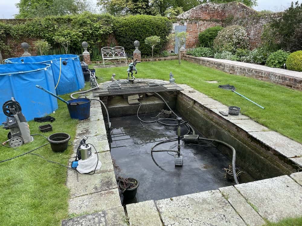 Pond cleaning services near Sudbury, Suffolk, CO10